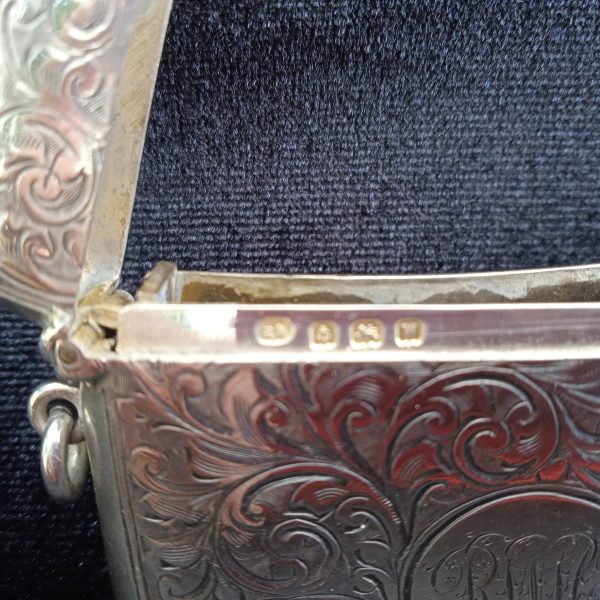 Silver Vesta Case. Hallmarked Birmingham 1946. SOLD.